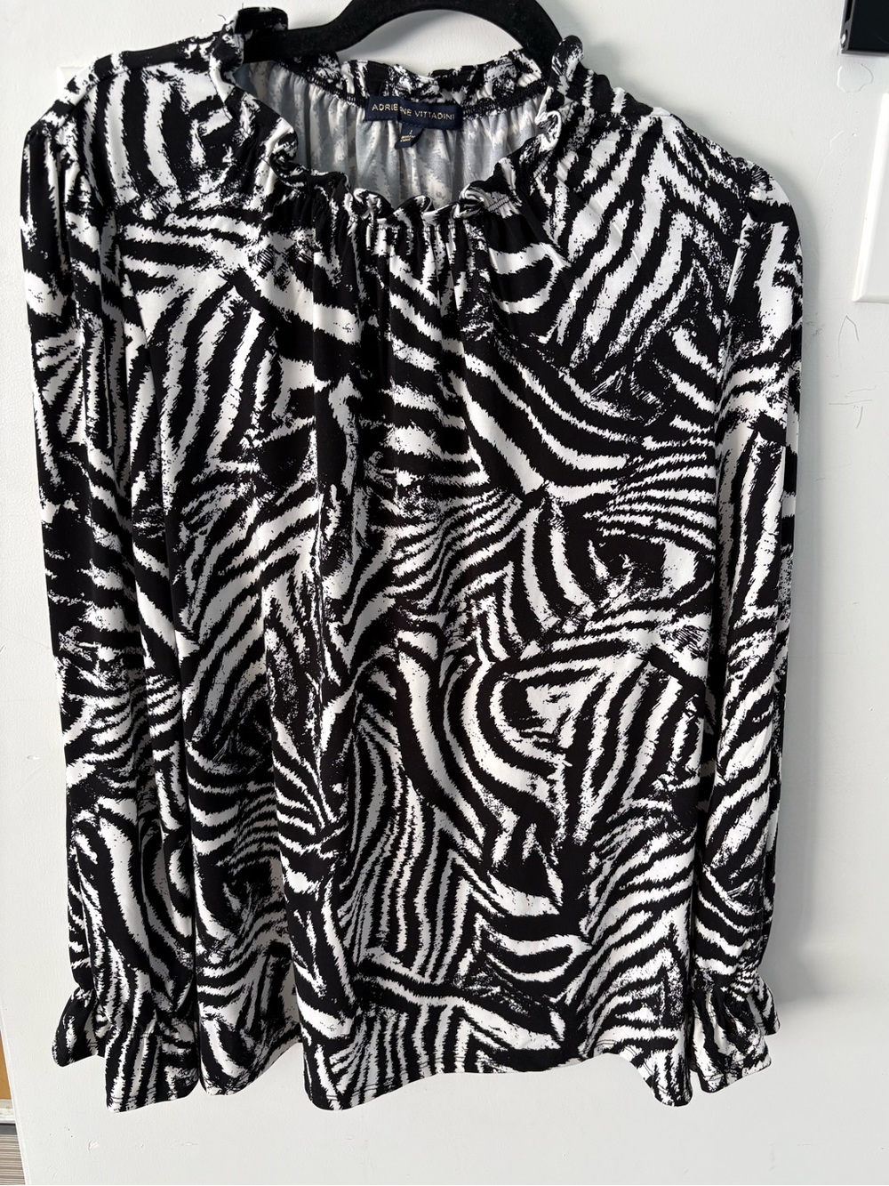 Adrienne Vittadini Black and White Zebra Print Long Sleeve Ruffle Blouse Size L